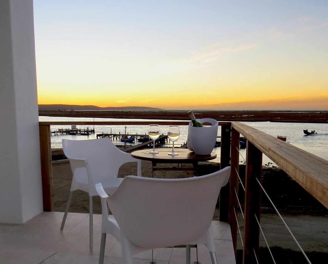 Flaminkevlei Waterfront Hotel Велдриф Екстериор снимка